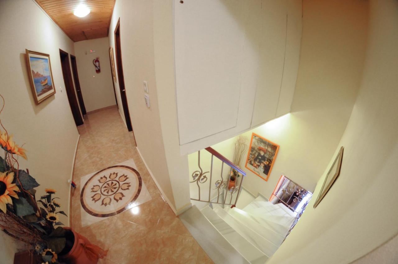 Nefeli Rooms Pefki  Buitenkant foto